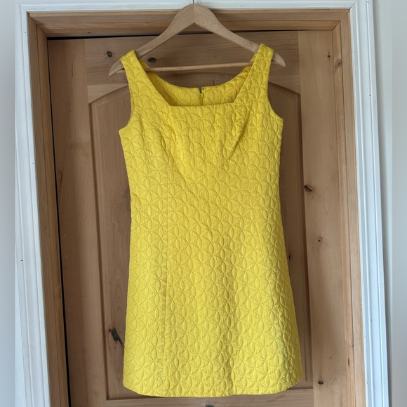 Dresses & Skirts - Fabulous vintage 1960’s dress with geometric pattern